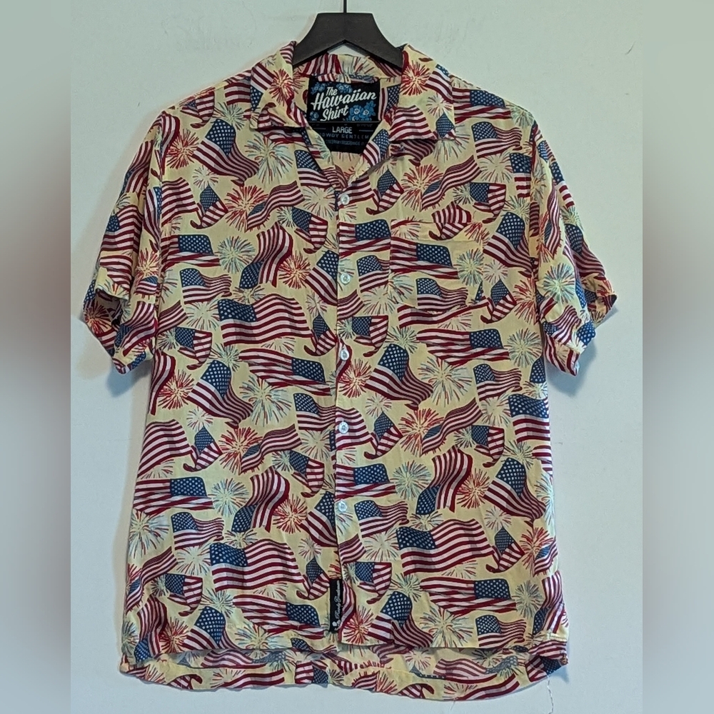 Rowdy Gentleman The Hawaiian Shirt Flag Print Men's America Large Excel Used USA